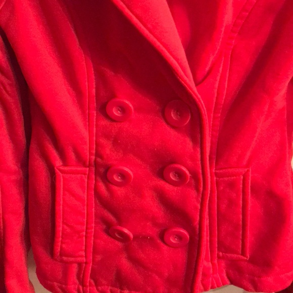 Red jacket/cost - Picture 2 of 3